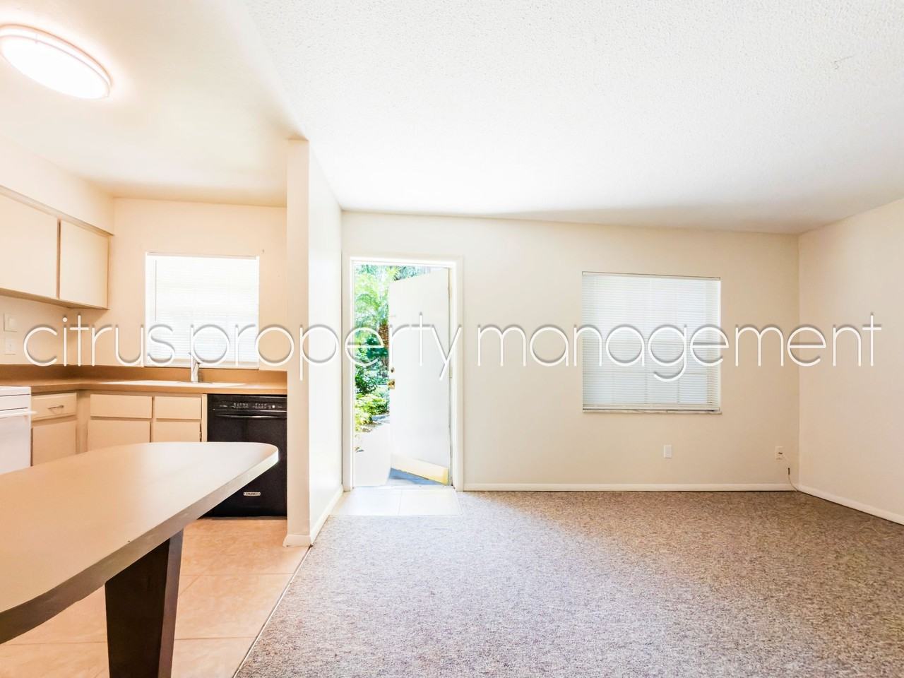 3034 Fairway Ln Apt A - Photo 7 of 24