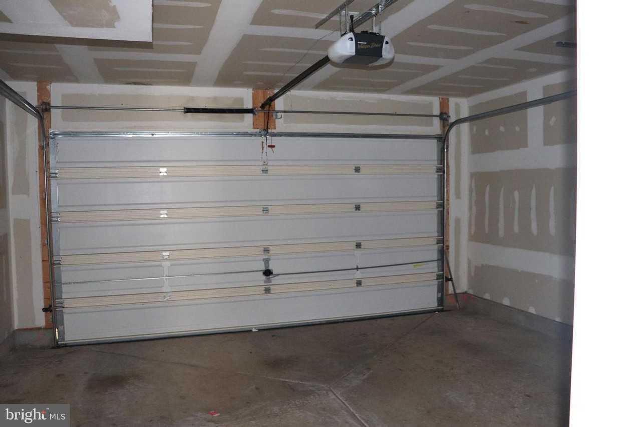 12031 Overbridge Ln - Photo 4 of 17