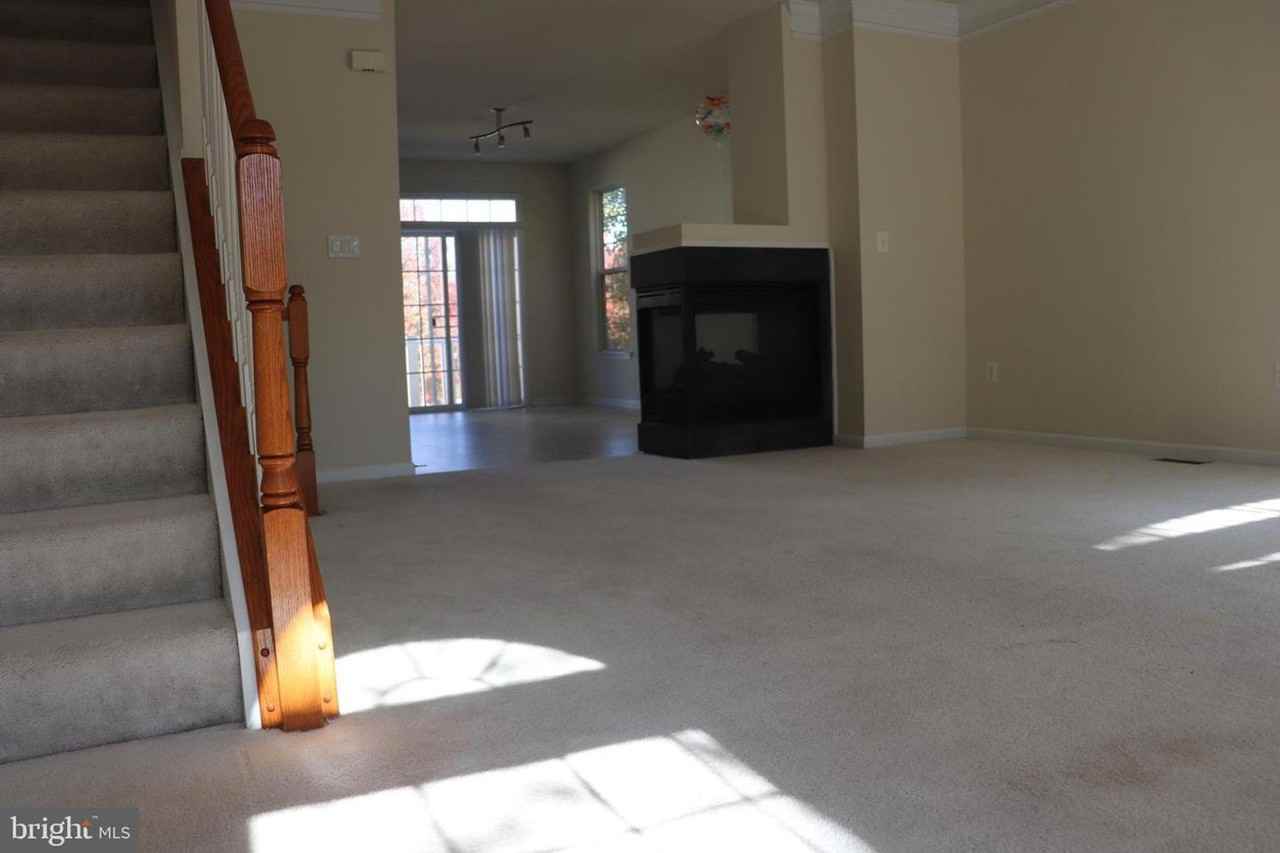 12031 Overbridge Ln - Photo 7 of 17
