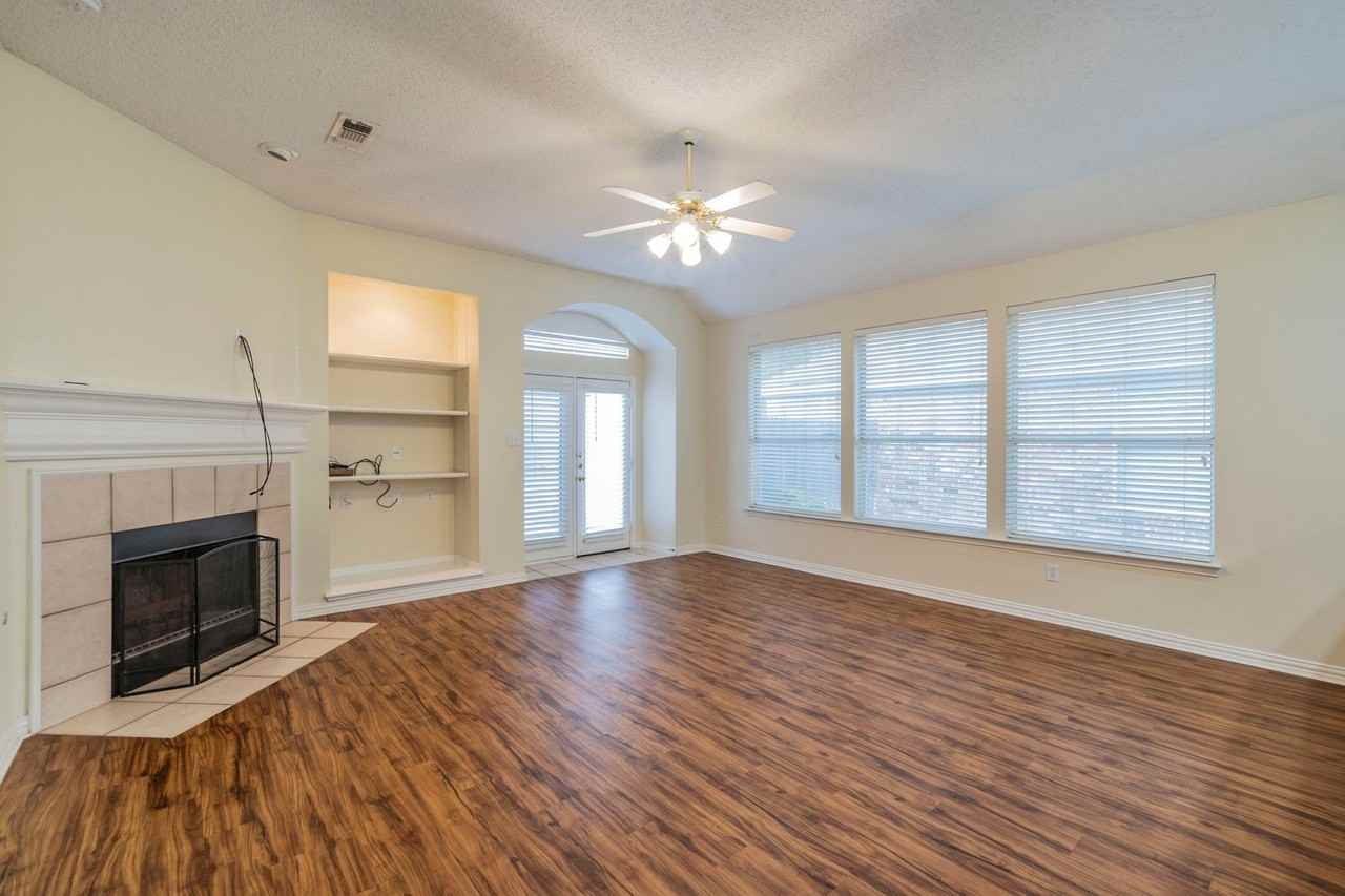 4709 Belladonna Dr - Photo 2 of 22