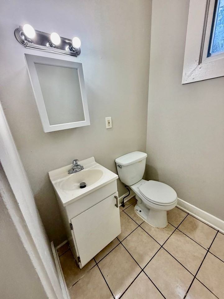 3001 Wolcott Ave - Photo 6 of 32