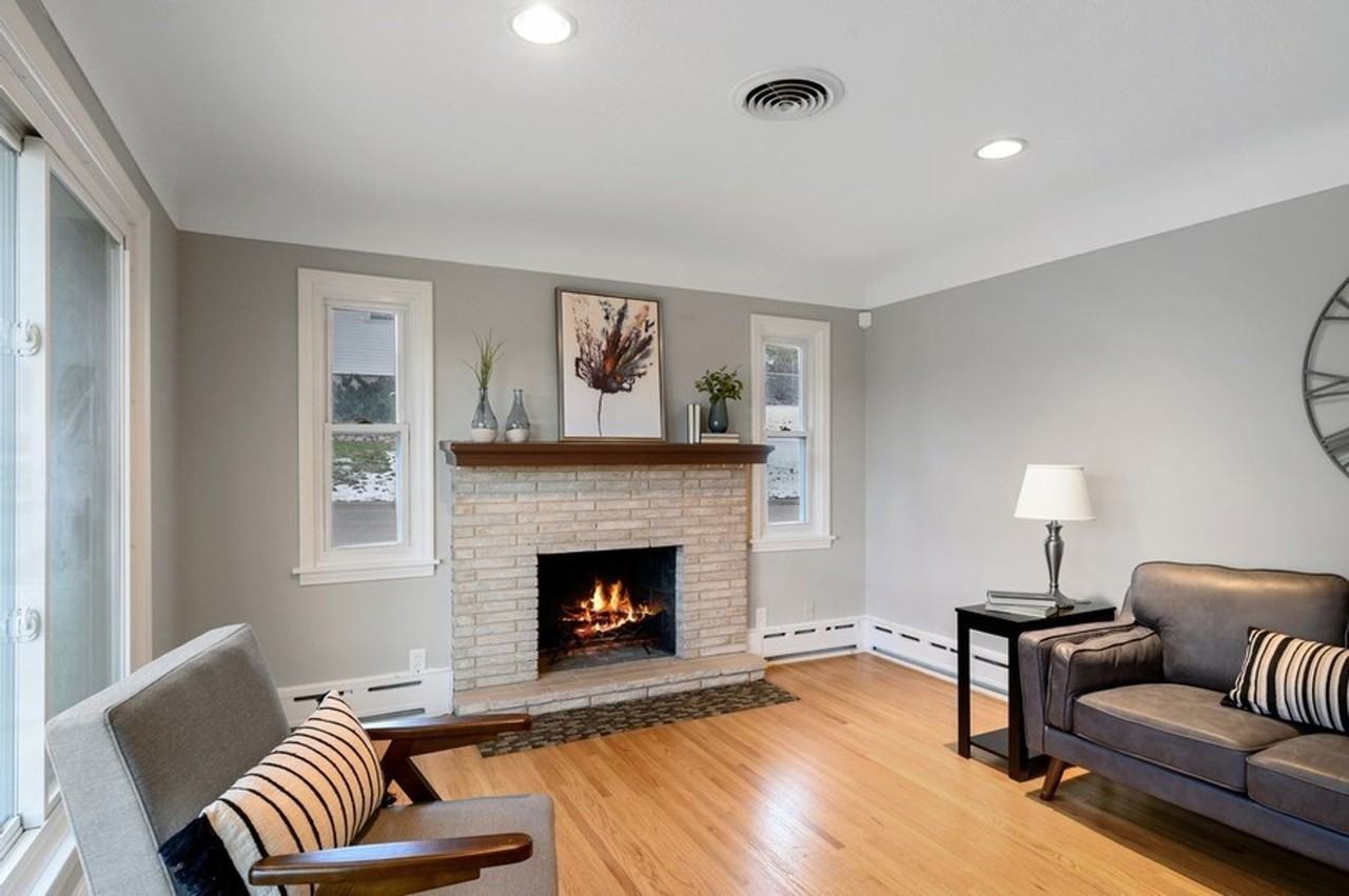 706 1st Ave Nw - Photo 2 of 12