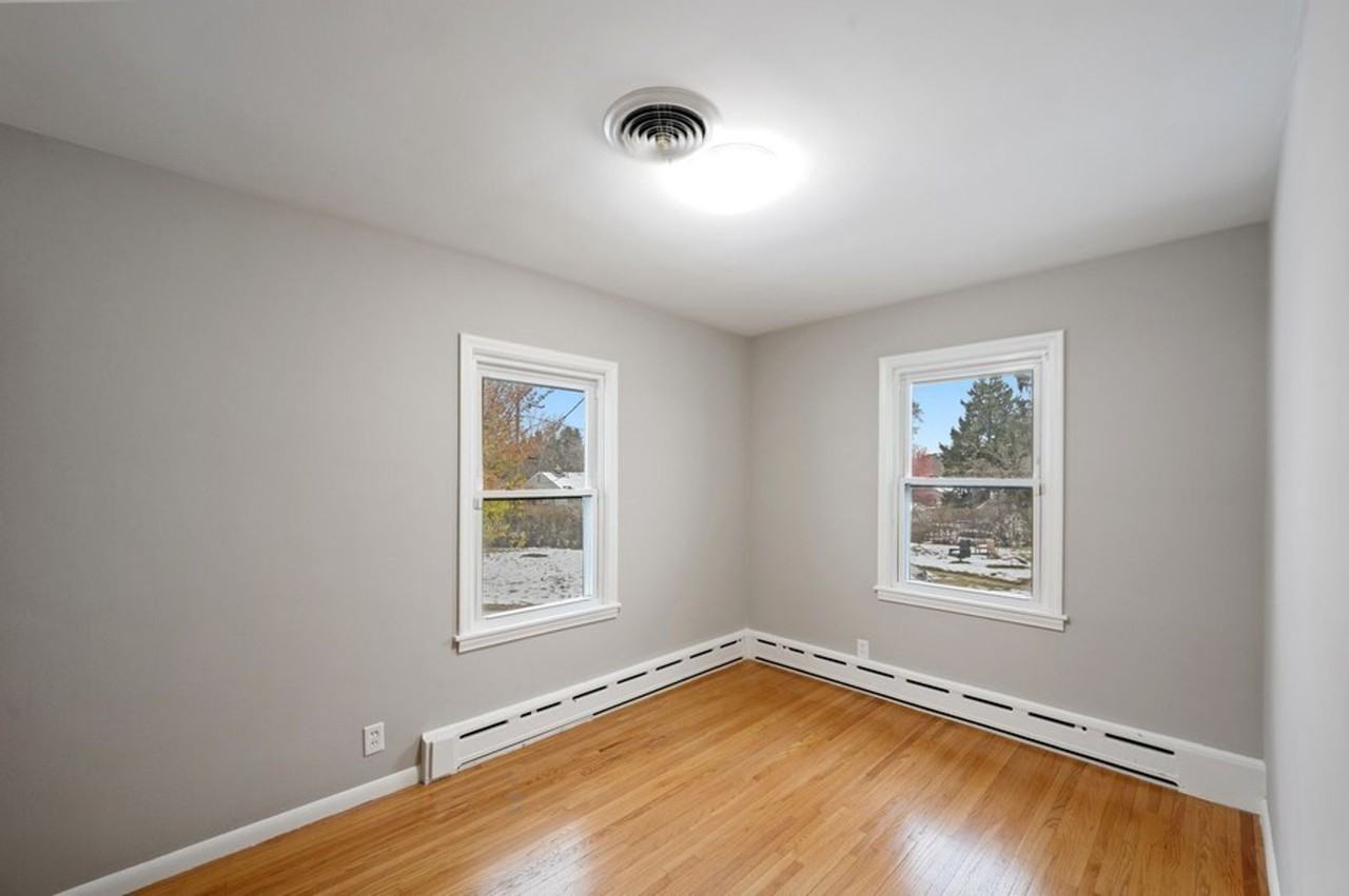 706 1st Ave Nw - Photo 6 of 12