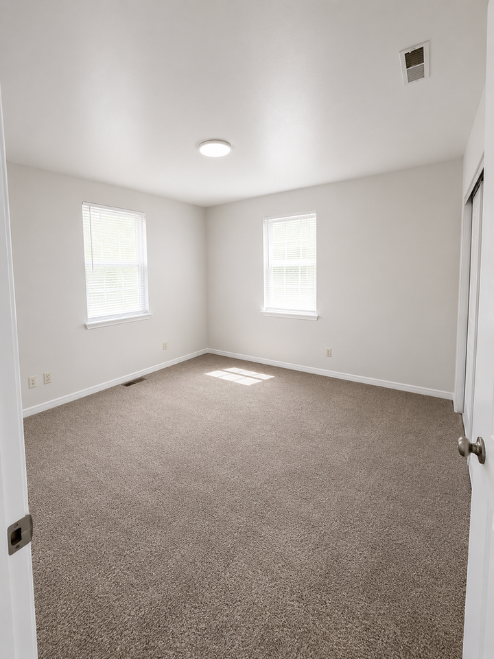 1915 Green Valley Dr - Photo 7 of 14