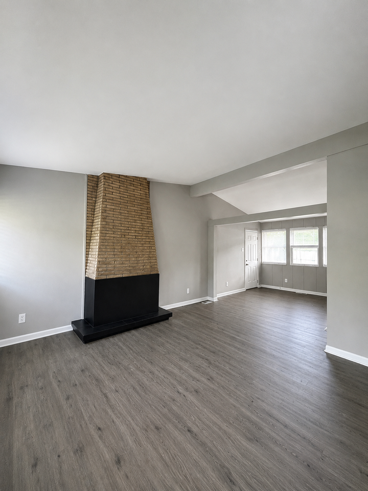10448 Halls Ferry Rd - Photo 2 of 11