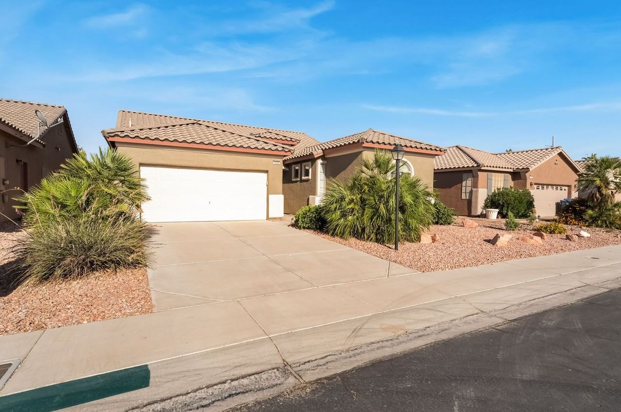 3586 3586 Driving Range Street - 3586 Driving Range Street - Photo 3 of 46