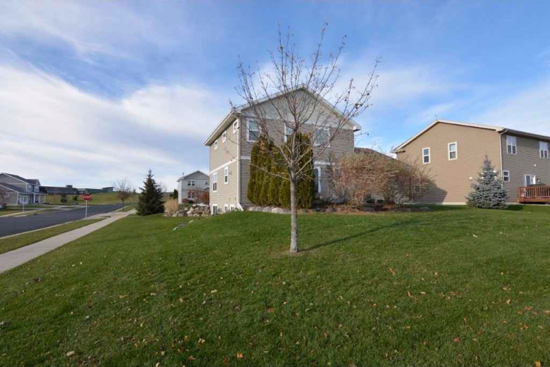 441 Breckenridge Rd - Photo 3 of 24