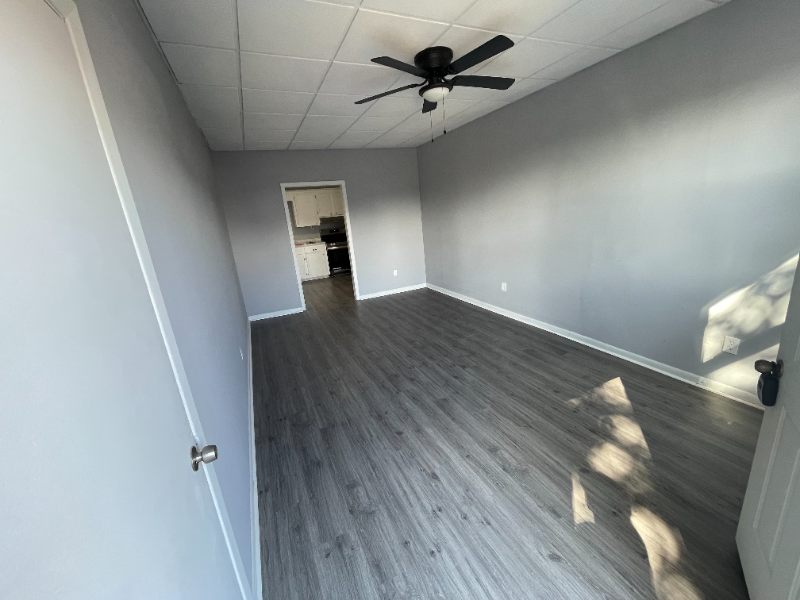 3214 28th Avenue Dr Ne - Photo 3 of 11