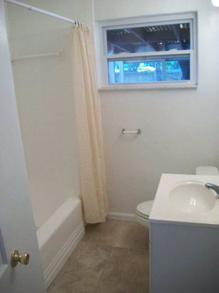 630 50th St N - Photo 2 of 6