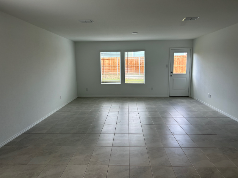 1264 Eclipse Ln - Photo 5 of 20