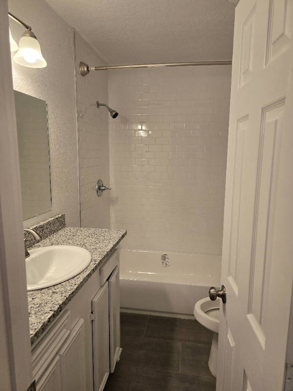 1114 W 5th St - Photo 7 of 11