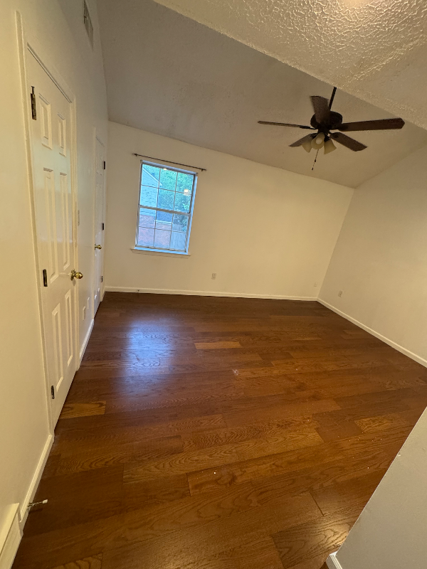 70 N Mclean Blvd - Photo 7 of 12