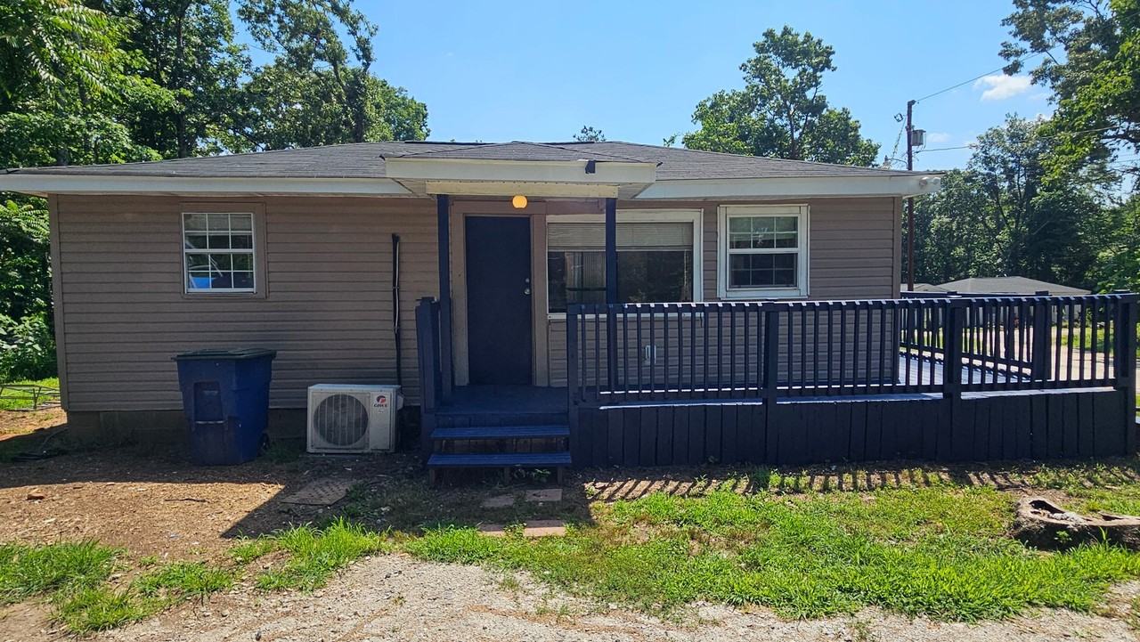 1373 Ridge Rd - Photo 3 of 9