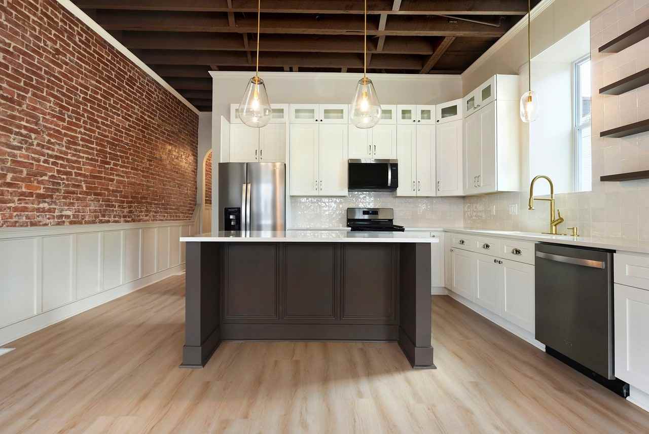 421 52nd St #1 - Photo 7 of 20