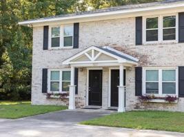 featured image of 507 Arlington Dr #D
