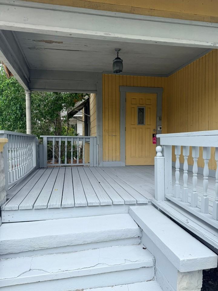 2143 5th Ave N - Photo 7 of 8