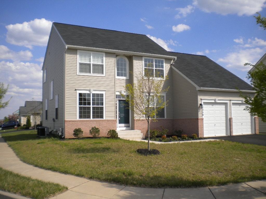 2054 Wilcox Valley Dr - Photo 3 of 3