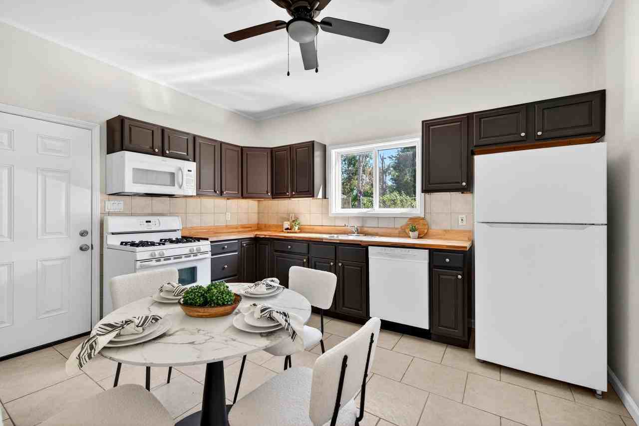 4028 Schiller Pl - Photo 4 of 16