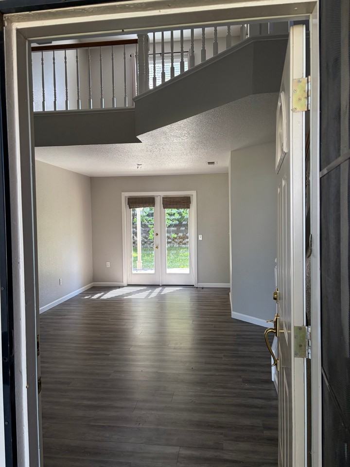 8506 Twin Trails Dr - Photo 2 of 18