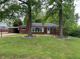 featured image of 104 Anne Ave
