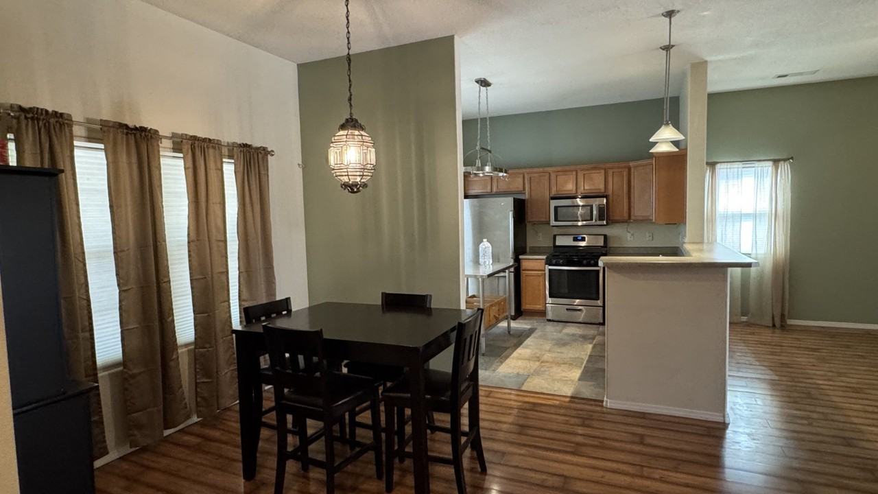213 Calle Evangeline - Photo 2 of 12