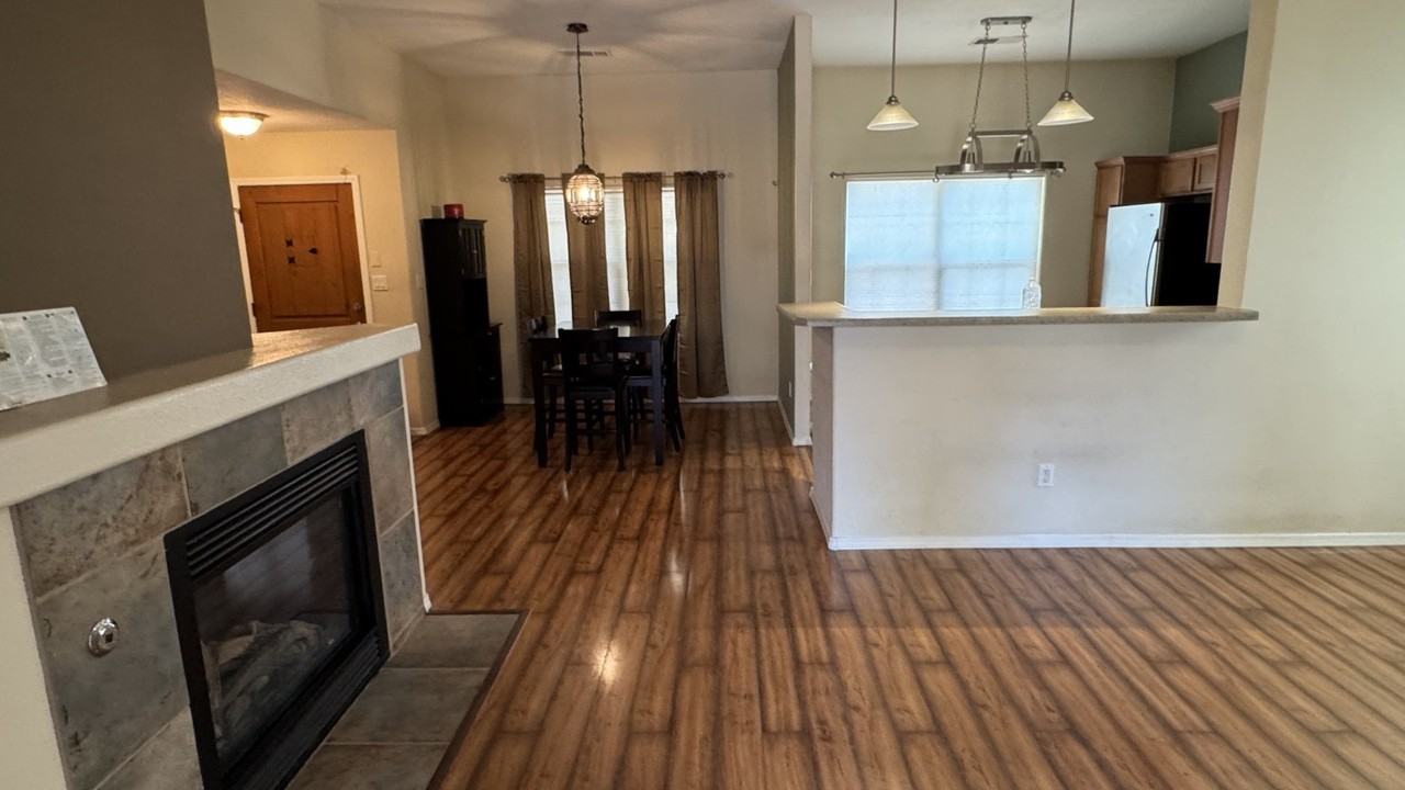 213 Calle Evangeline - Photo 3 of 12