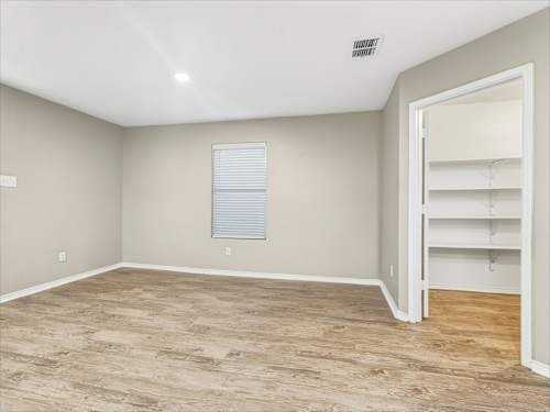 3129 Teodoro Dr - Photo 3 of 9