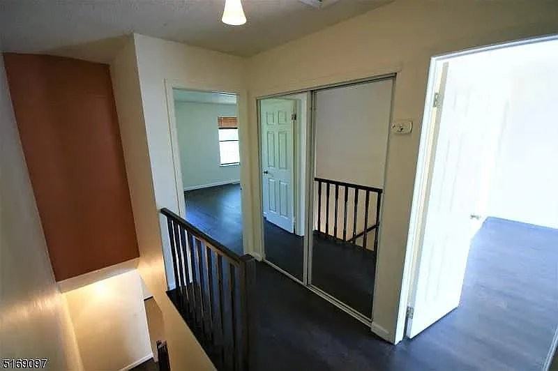 24 Kirby Ln - Photo 6 of 12