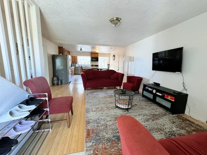 1724 Luxton St #0 - Photo 4 of 14