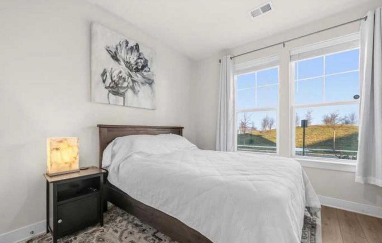 1581 Sandpiper Bay Loop - Photo 3 of 20