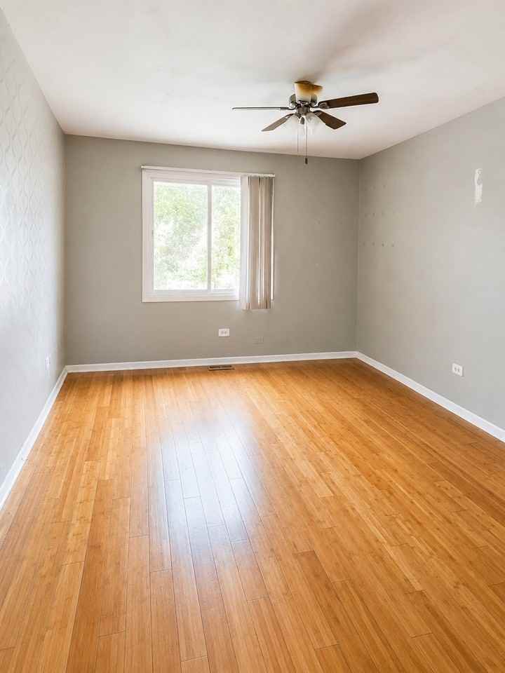 12741 S Kenneth Ave - Photo 6 of 10