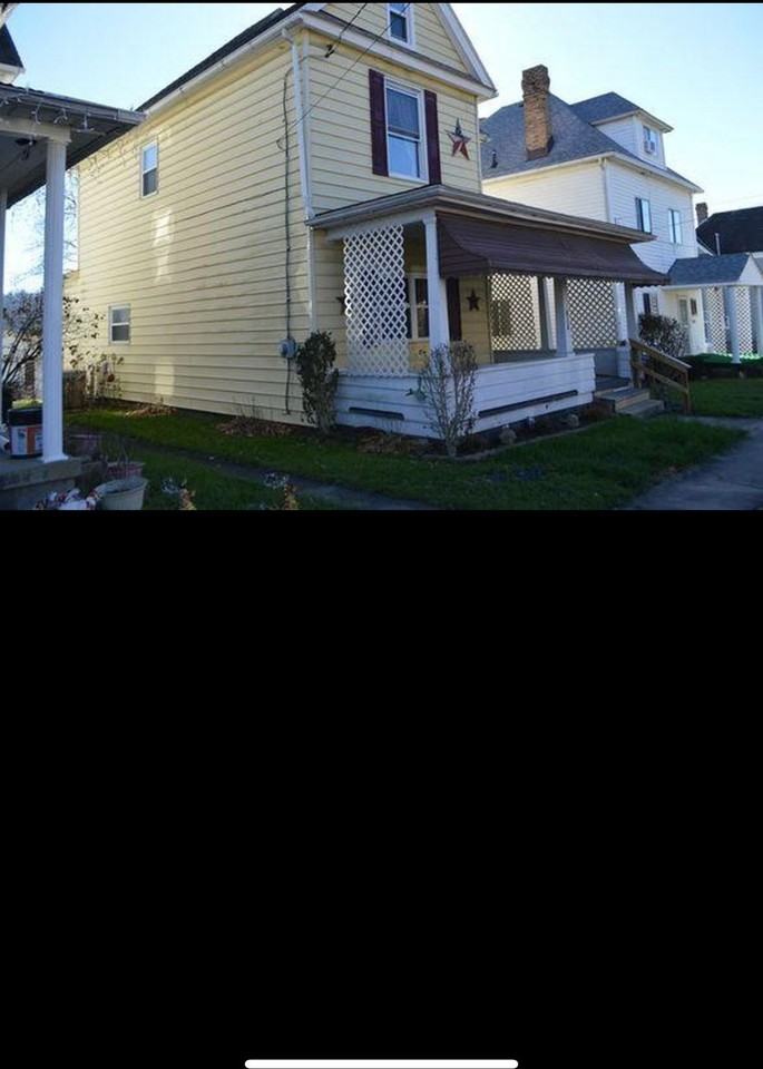 818 Gaston Ave - Photo 2 of 23