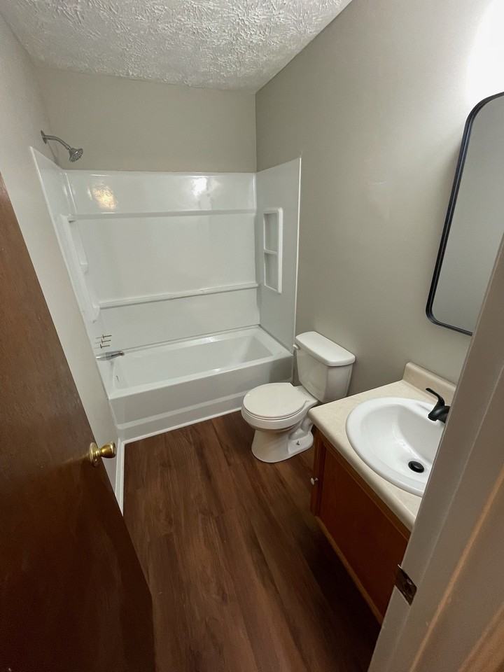 119 Lambert Dr - Photo 7 of 10