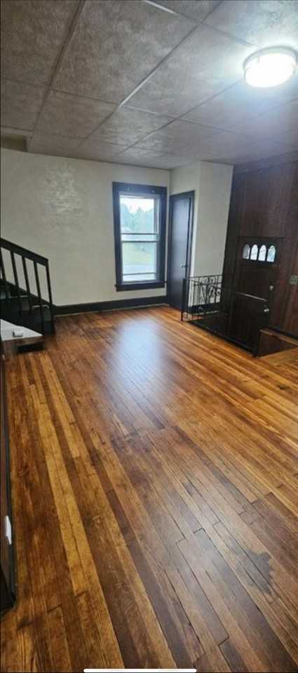 604 7th St - Photo 5 of 21