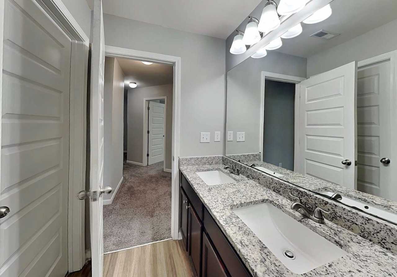 2136 Theberton Trl - Photo 5 of 11