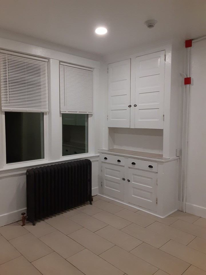 3215 Ward St #A - Photo 3 of 9