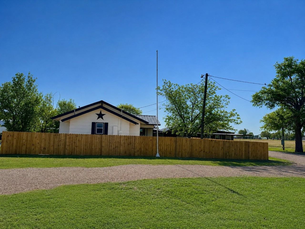 7212 N County Road - Photo 3 of 20