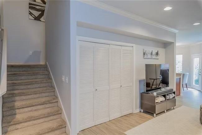 12250 Abbey Glen Ln #E - Photo 3 of 20