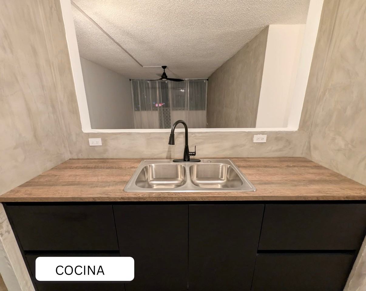 123 Calle Ronda - Photo 4 of 15