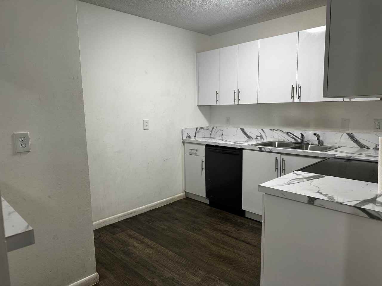 10875 Nw 45th St - Photo 2 of 8