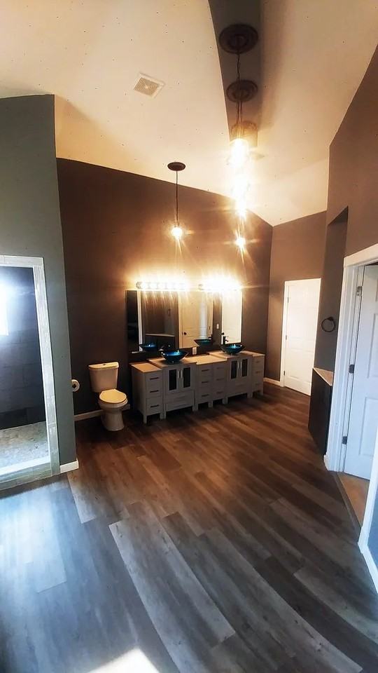 2112 Family Ln #C - Photo 7 of 20