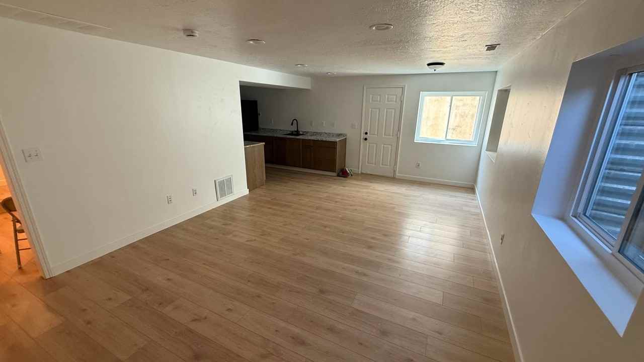 1184 N St - Photo 6 of 16