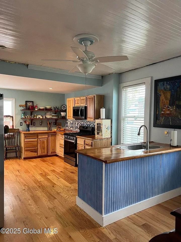 21 Willett Street - Photo 2 of 24