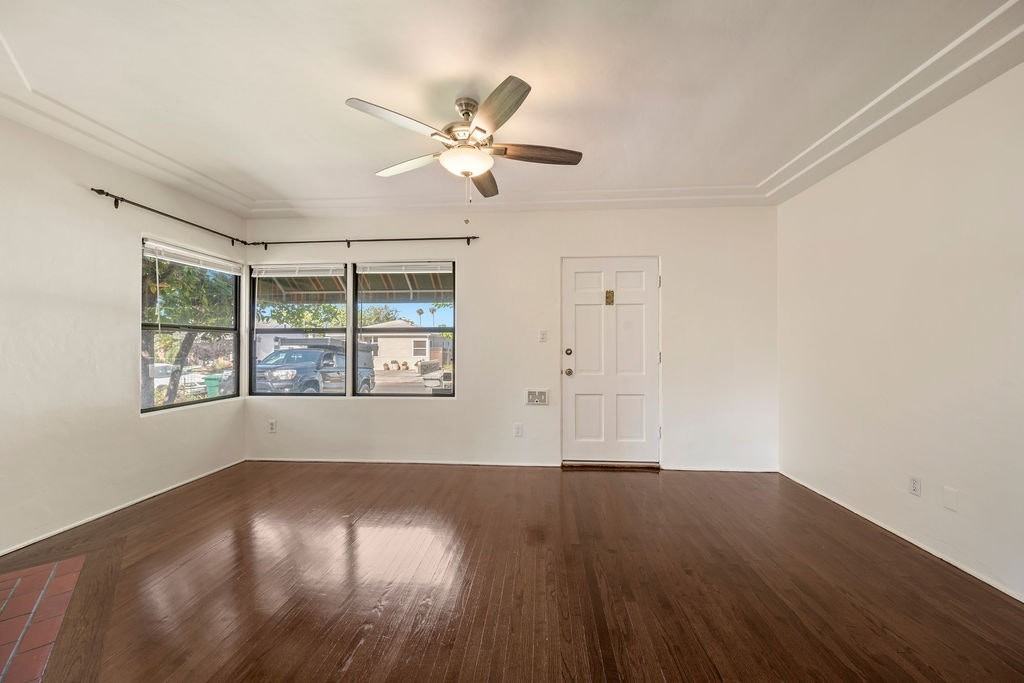 4735 Valencia Drive, Unit Front - Photo 6 of 25