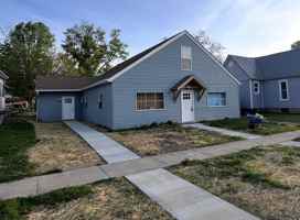 featured image of 821 W Warren St #A