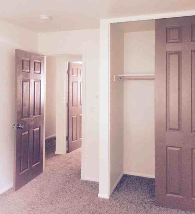2907 Riverside Dr #1 - Photo 4 of 16