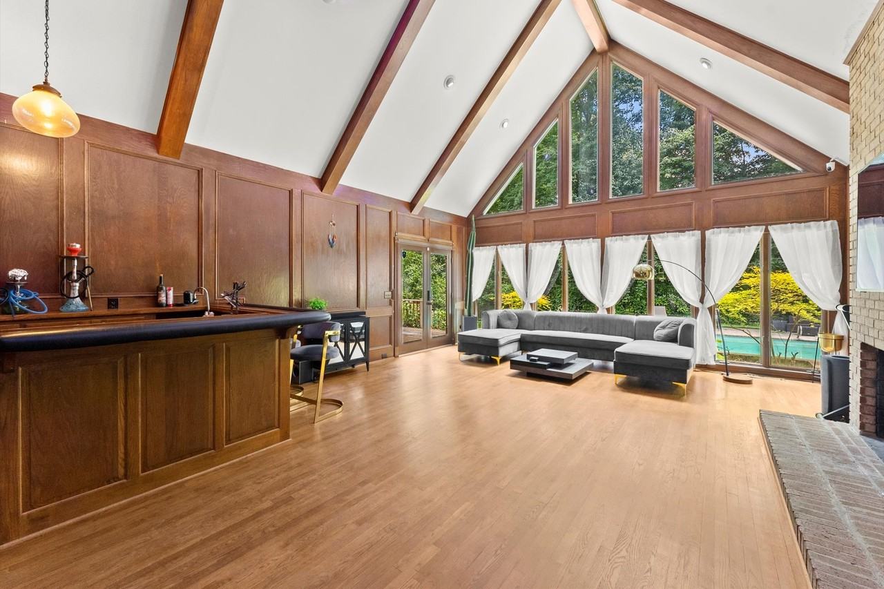 5785 Northside Dr Nw #NA - Photo 5 of 16