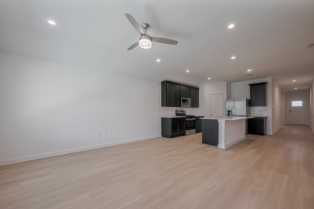 1535 Merulana Ln #NA - Photo 3 of 23