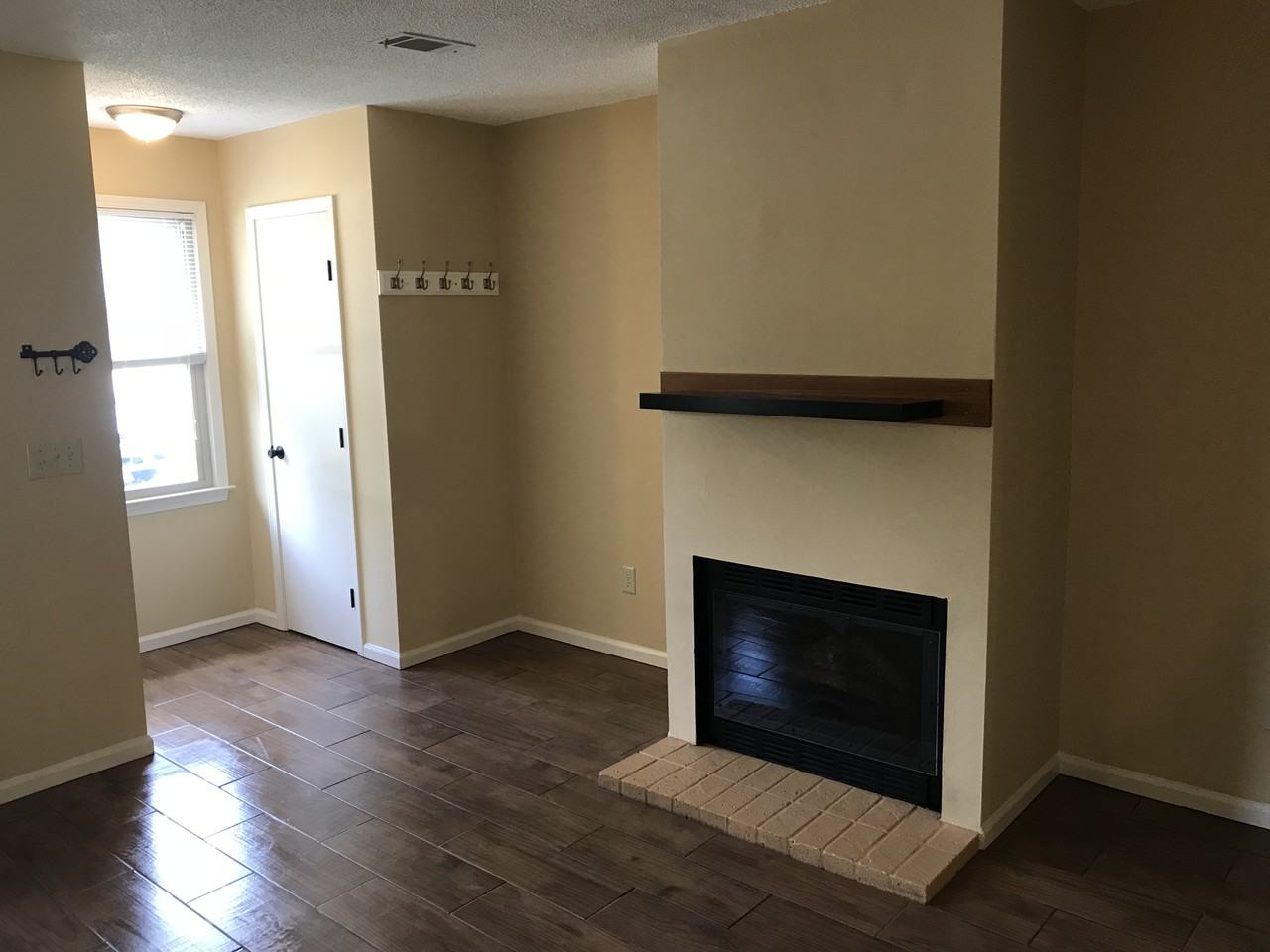 351 Wrenfield Rd #B - Photo 3 of 13