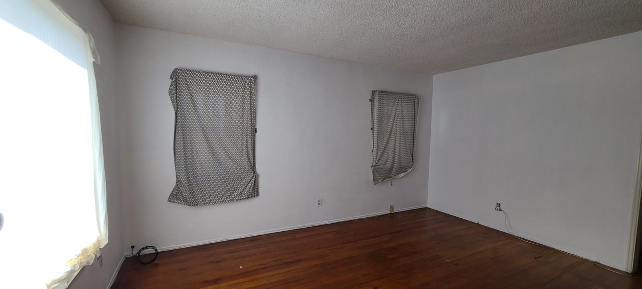 1322 Roycroft Ave #NA - Photo 3 of 9